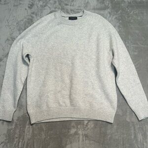 Banana Republic Factory Light Gray Crewneck Sweater